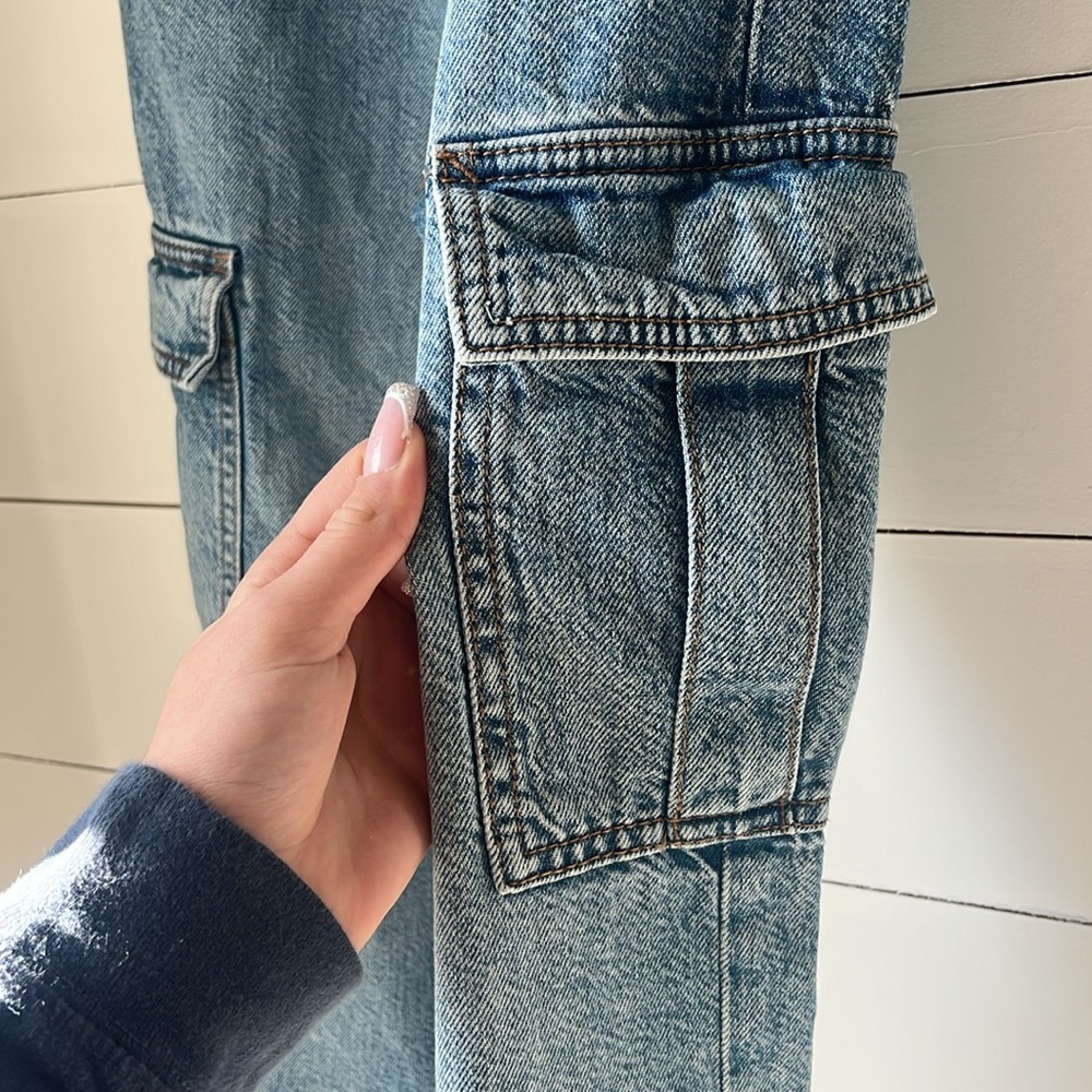Women’s Aeropostale cargo jeans - Picture 2 of 8